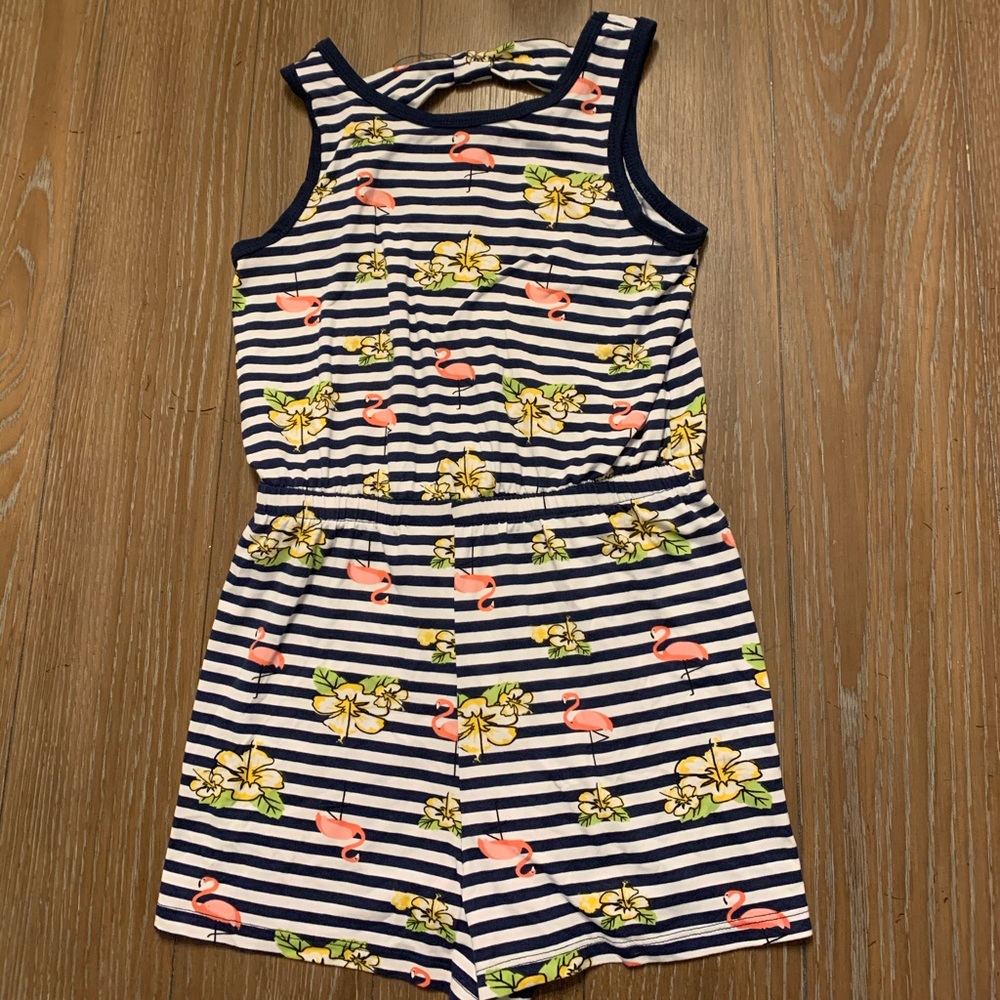 Cute navy striped romper size:10-12